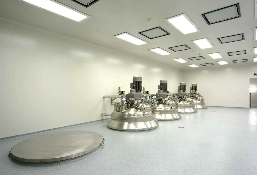 十萬(wàn)級(jí)制藥廠GMP無(wú)塵車間裝修